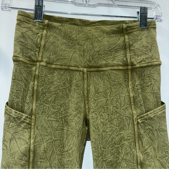 Lululemon Fast and Free High Rise Short 10” Size 4 Olive Green NEVER WORN - Picture 8 of 14